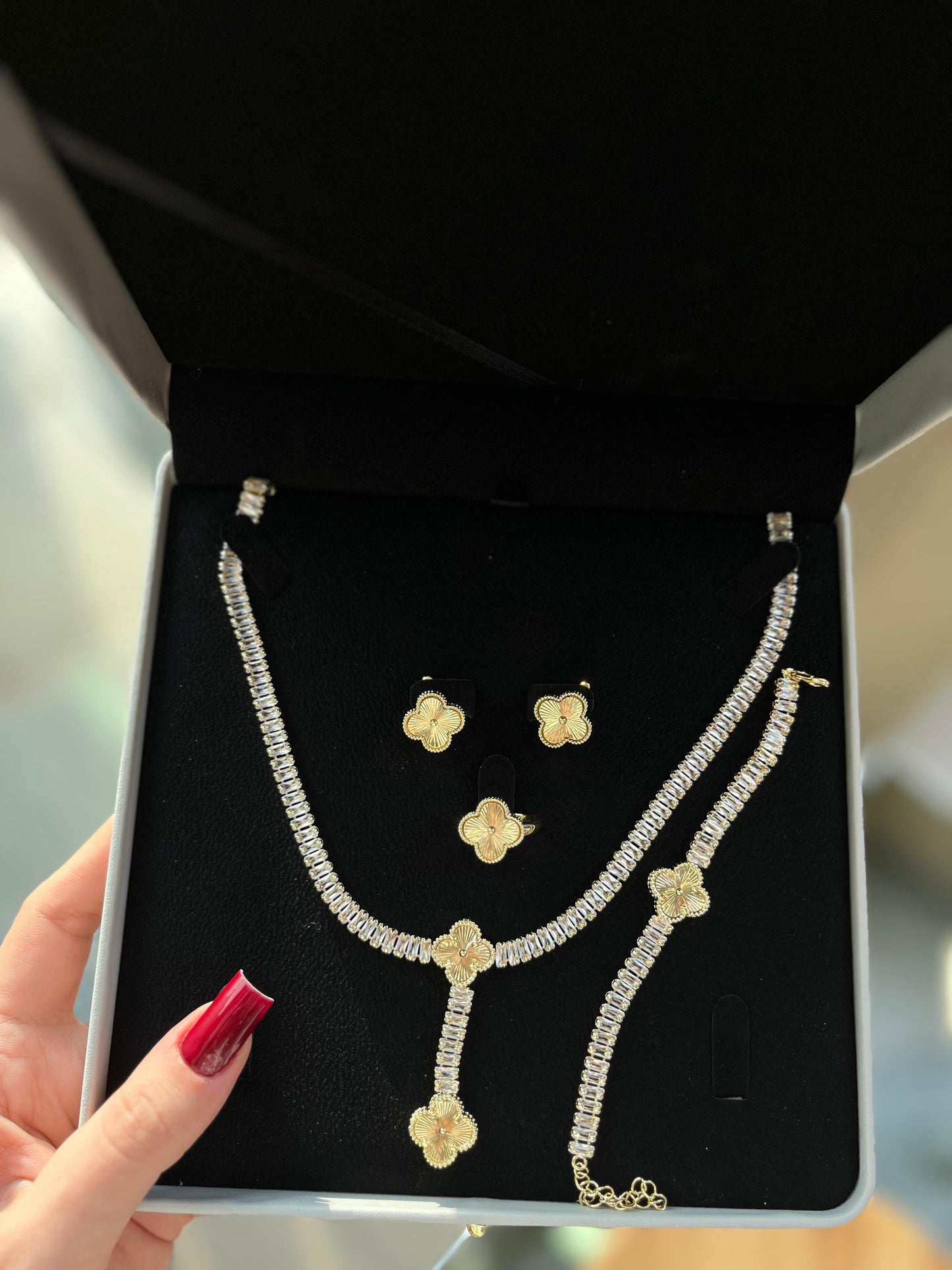 Boyunbağı & Sırqa Dəsti